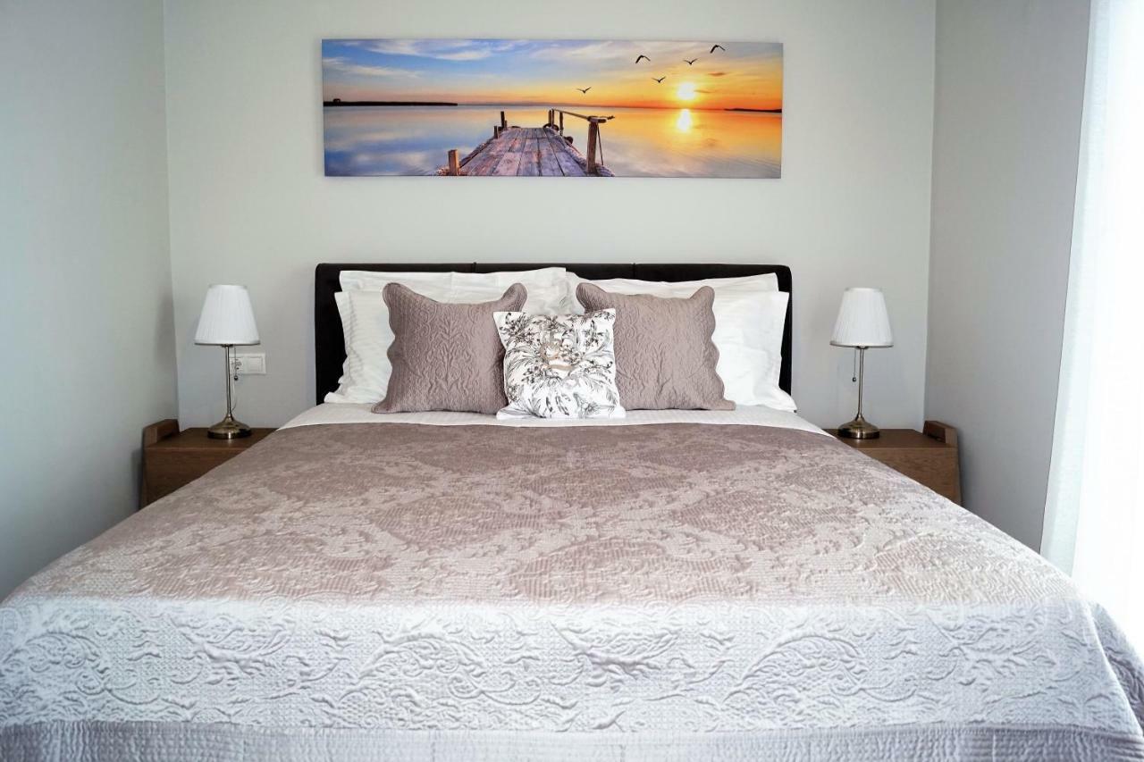 Melody Apartments อาโยส นิโกลาออส ภายนอก รูปภาพ