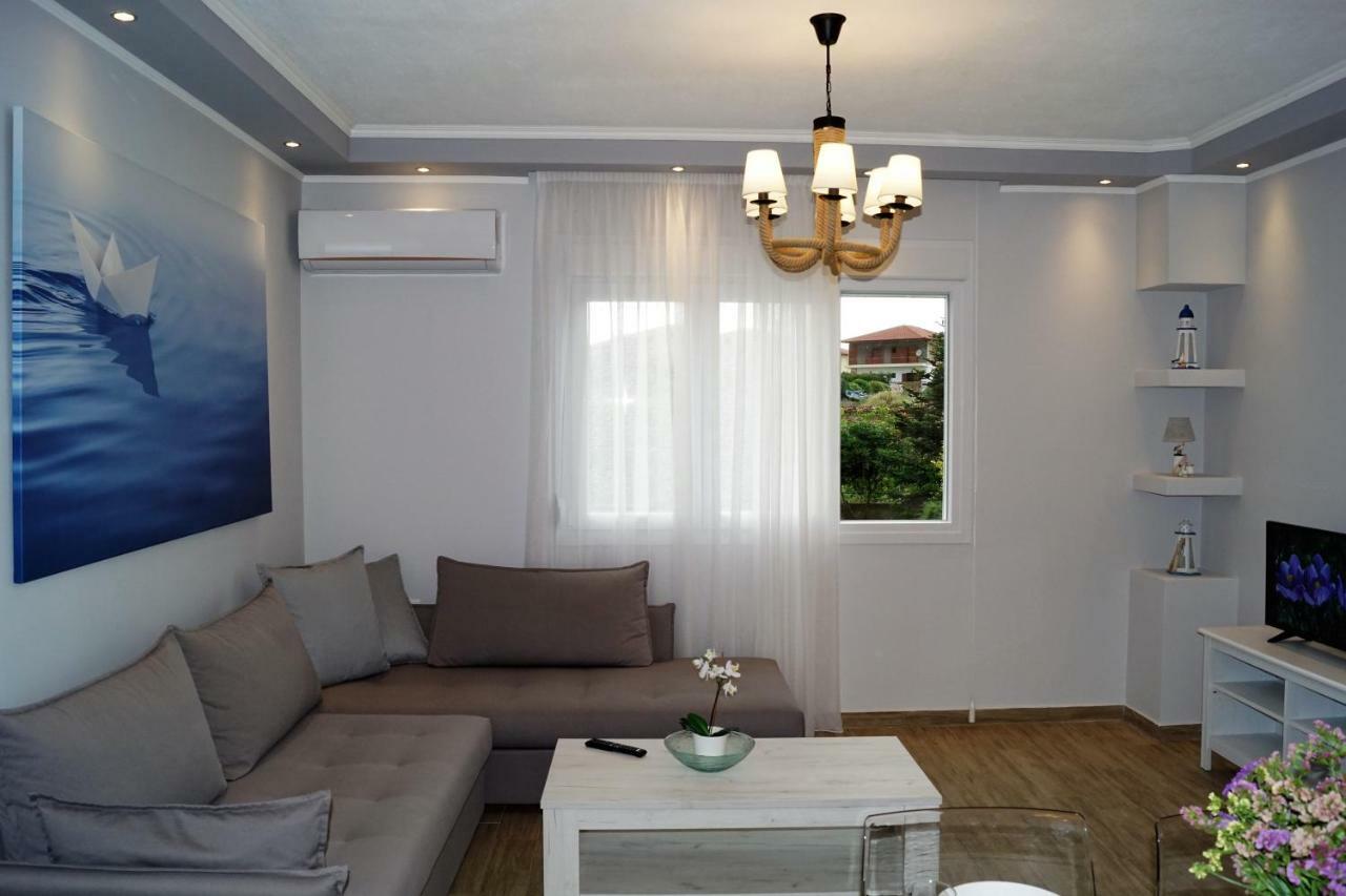 Melody Apartments อาโยส นิโกลาออส ภายนอก รูปภาพ