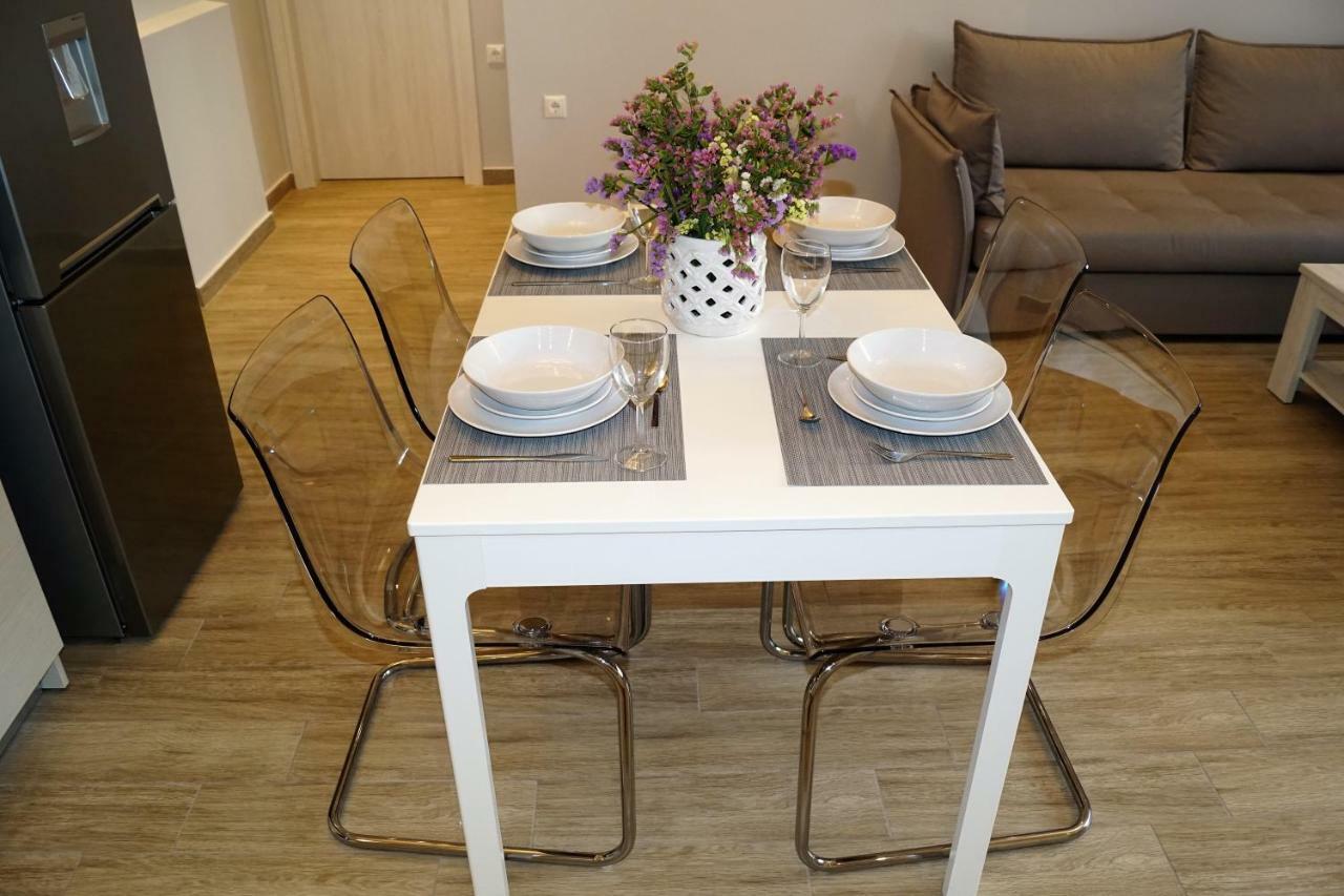 Melody Apartments อาโยส นิโกลาออส ภายนอก รูปภาพ