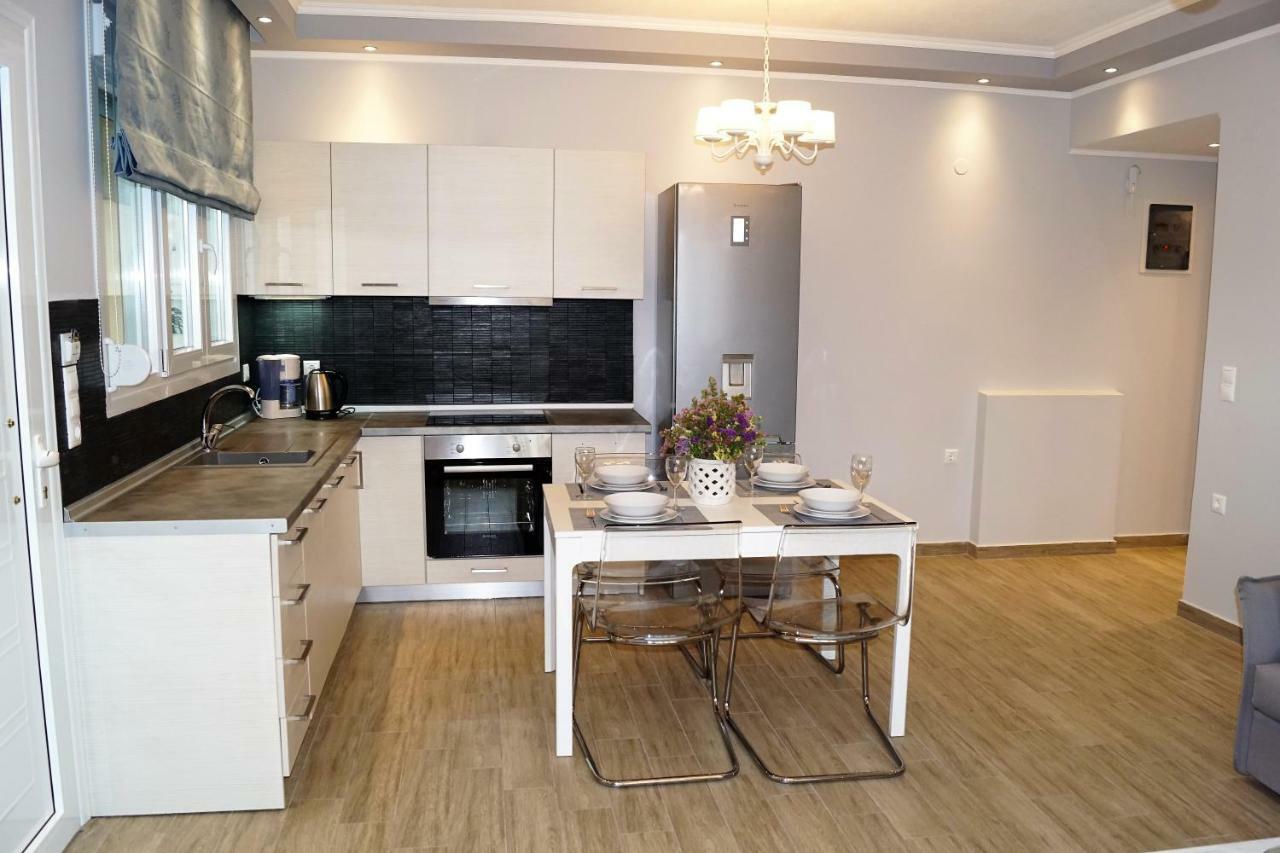 Melody Apartments อาโยส นิโกลาออส ภายนอก รูปภาพ